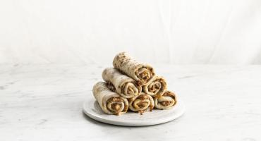 Biscoff crunchy rolls